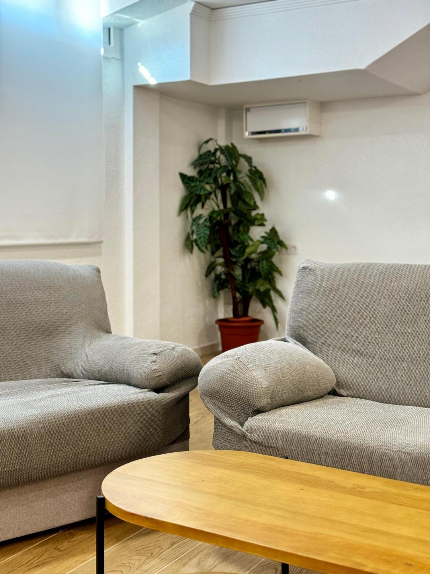 Residencia Mediterraneo 圣维森特德尔拉斯佩奇 外观 照片